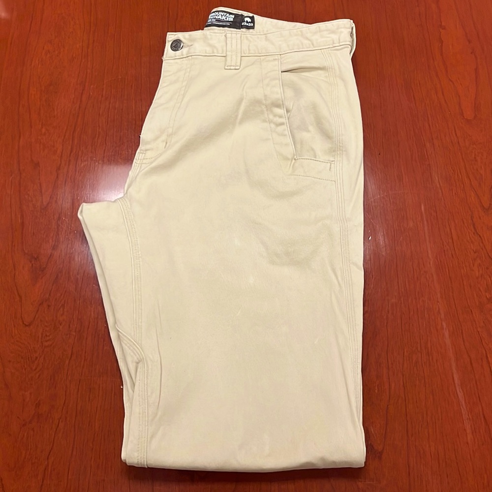 Mountain khaki cream pants